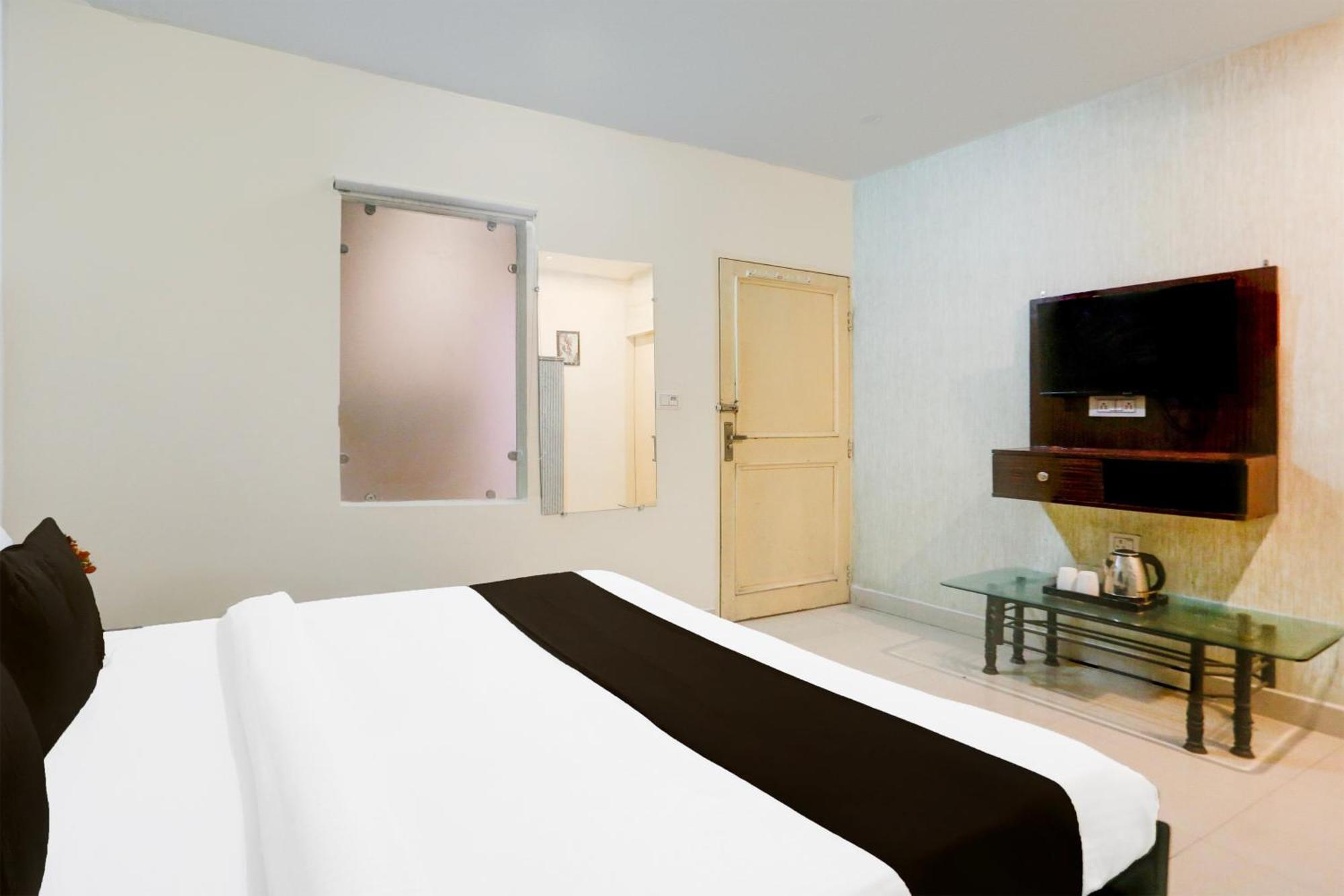 Super Collection O Roop Vihar Rohtak Formerly Hotel Maha المظهر الخارجي الصورة